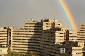 رنگین کمان تهران لحظاتی پیش از تحویل سال