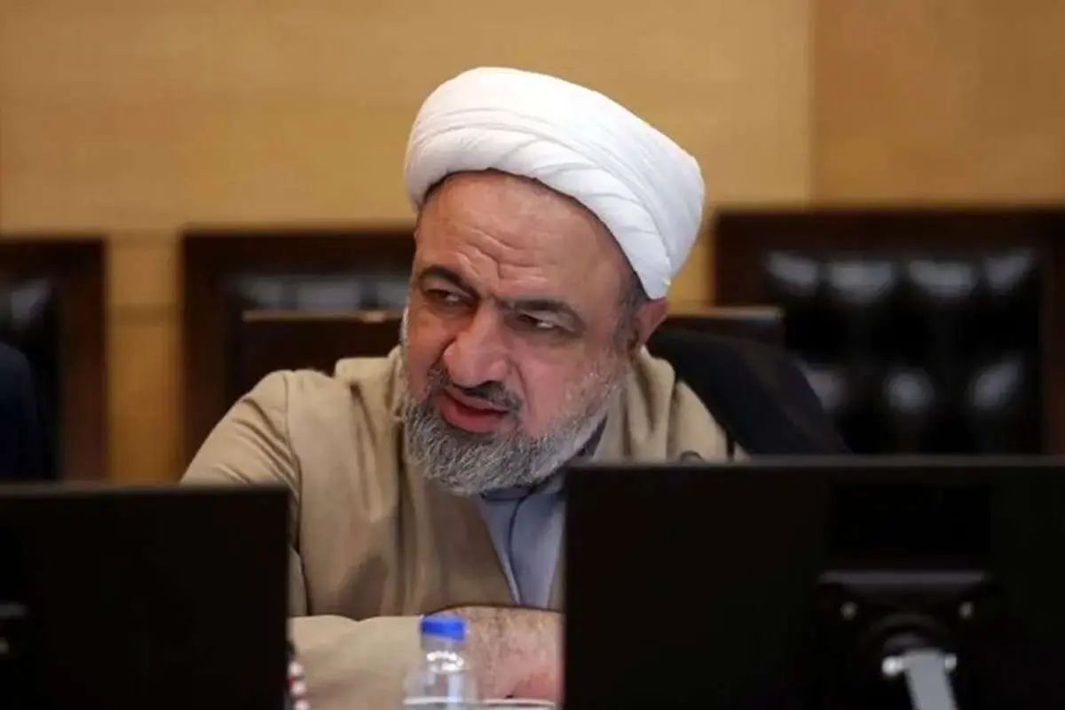   حمید رسایی: مدنی‌زاده فعلا صلاحیت قانونی ندارد 
