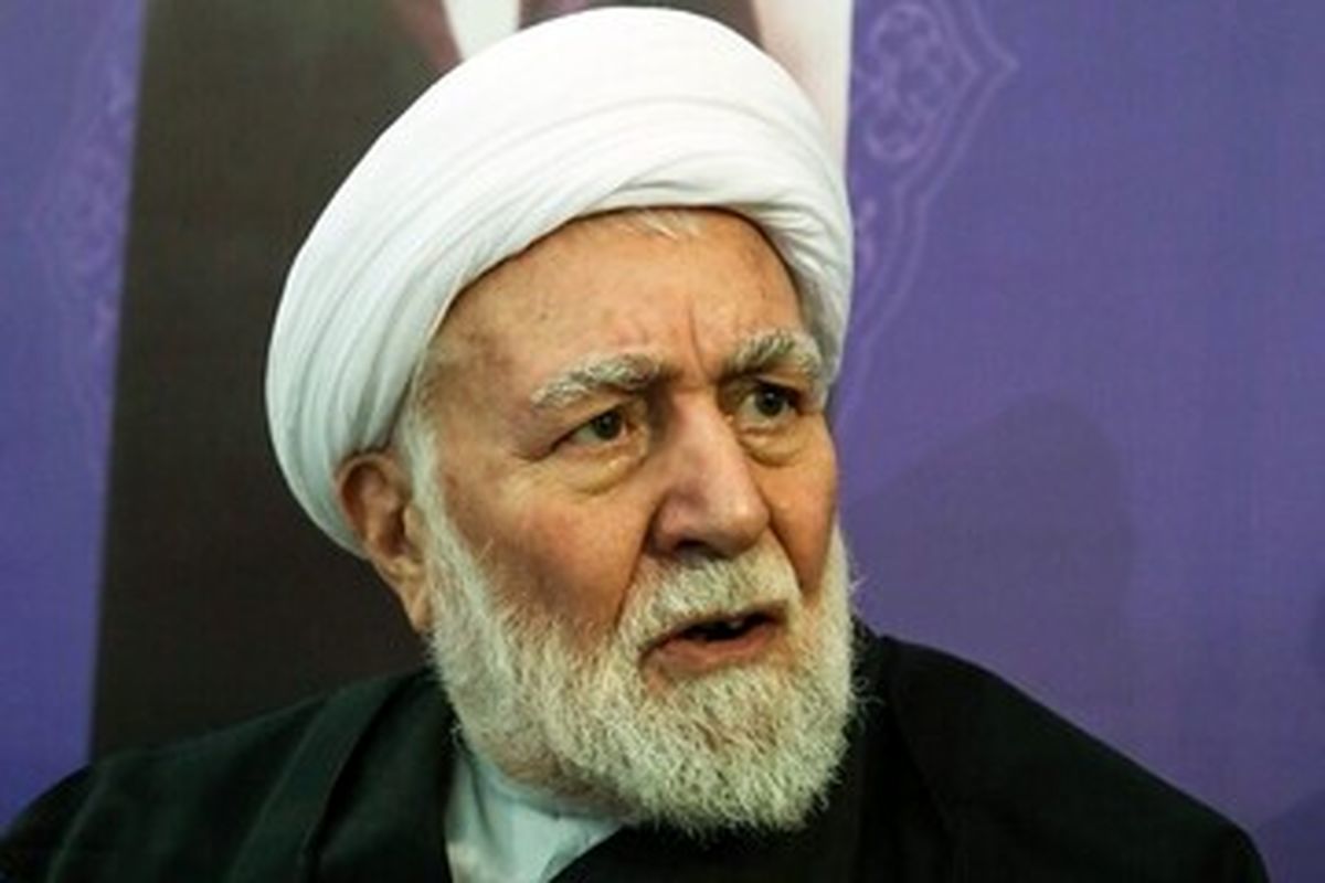 انتقاد تند روحانی معروف از اخراج استادان دانشگاه