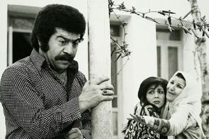 تصویر دیده‌نشده از ستاره قبلِ انقلاب در خط مقدم جبهه