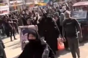 اعتراض پس از حذف تصویر رهبر انقلاب توسط پلیس هند