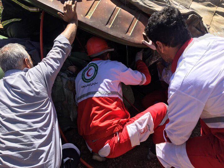  کشته و مصدوم در واژگونی اتوبوس در قزوین