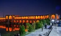 آب در بستر زاینده‌رود جاری شد