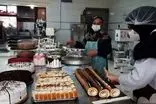 این زنان برای حقوق 9 میلیونی تحقیر می‌شوند!