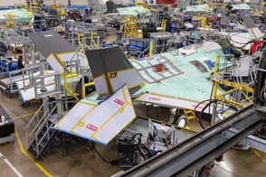 تصاویری از پرواز اولین جنگنده F-35 ژاپنی 