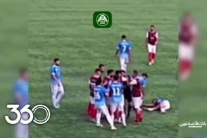  ویدیوی جنجالی از کتک‌خوردن داور ایرانی وسط زمین