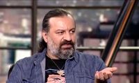 عکس تازه نویسنده سریال «شب‌های برره» با حیوانات خانگی‌اش