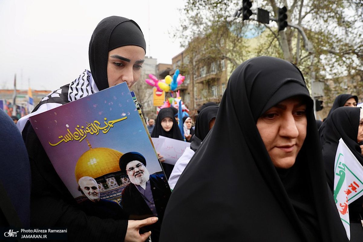 پوشش یک خانم در راهپیمایی روز قدس جلبتوجه کرد