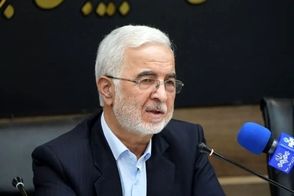 برای وزیر کشور در گلستان فرش قرمز پهن کردند!