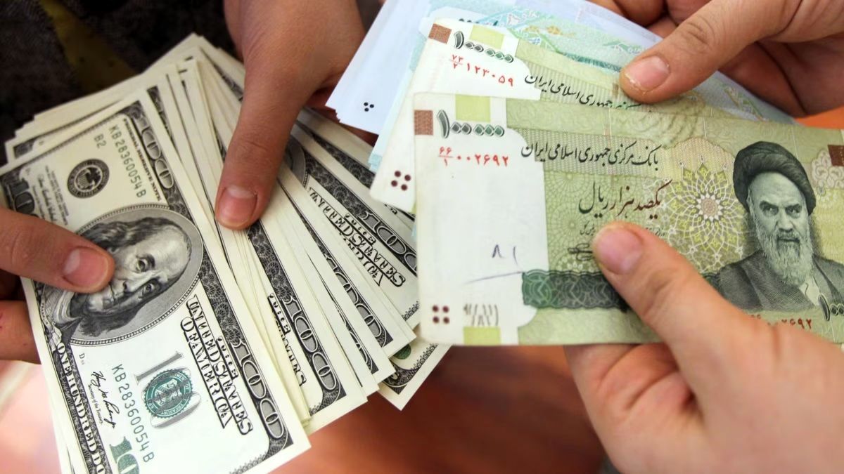 ادعای جدید درباره حفظ ارزش دلار در ایران 