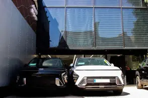 پشت پرده عجیب واردات خودروهای لاکچری