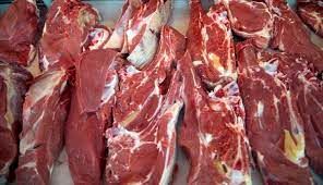  2 بنر شوکه‌کننده از قیمت گوشت به فاصله یک سال!