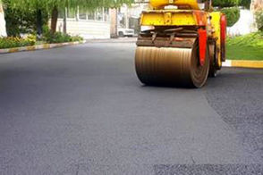 هماهنگی مثال‌زدنی؛ یکی آسفالت می‌کند، یکی حفاری!