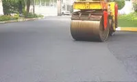 هماهنگی مثال‌زدنی؛ یکی آسفالت می‌کند، یکی حفاری!