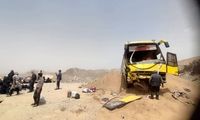 واژگونی اتوبوس مشهد به شیراز در تفت