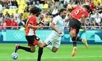 ستاره پرسپولیس را زدند، همه دیدند جز داور! 