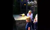ترساندن یک پسربچه توسط یک مجسمه!