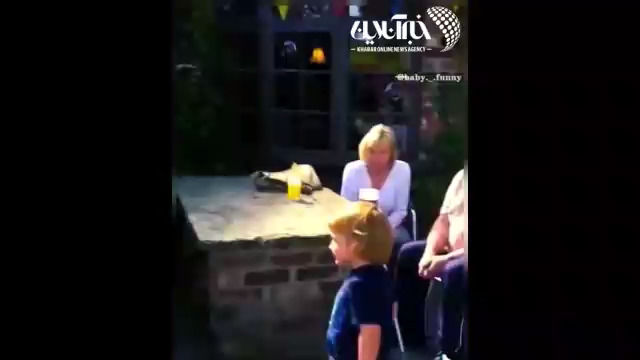 ترساندن یک پسربچه توسط یک مجسمه!