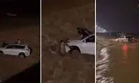 گرفتار شدن خودروی شاسی‌بلند در سیل عربستان