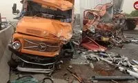 تصادف هولناک در بزرگراه به علت اشتباه کامیون