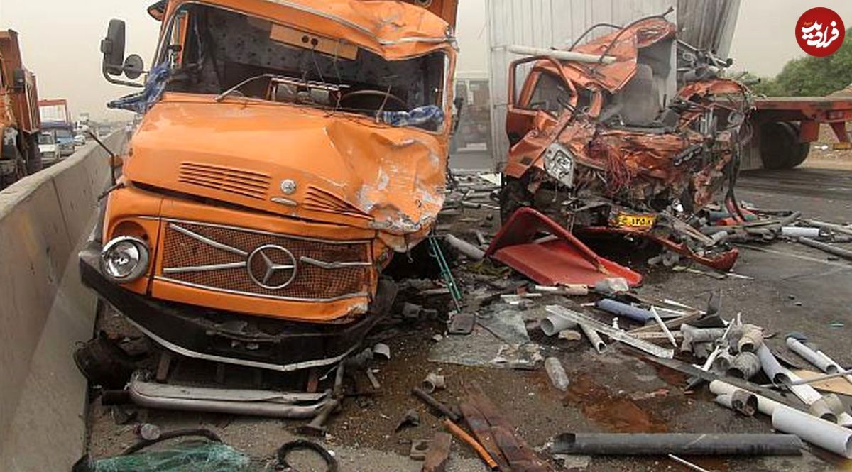 تصادف هولناک در بزرگراه به علت اشتباه کامیون