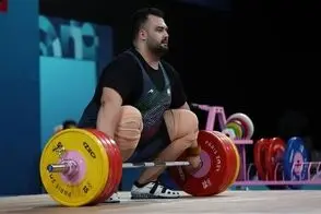 دهمین طلای ایران با وزنه طلایی داوودی