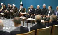 مشاور رهبر انقلاب با لباس نظامی‌ مقابل دوربین حاضر شد