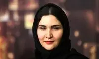 نورا هاشمی در کنار درخت کریسمس، جشن گرفت
