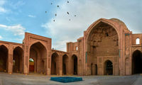 معماری خاص یک بنا در ورامین که قدمت تاریخی دارد