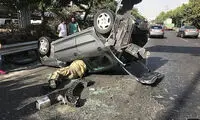 واژگون شدن پژو ۲۰۶ پس از تصادف با دنا
