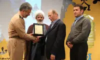 علی نصیریان در جشنواره تئاتر ارتش تجلیل شد