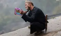 عکس: اصلاح صورت با داس