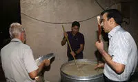 پخت حلیم به مناسبت عید فطر در بندرعباس
