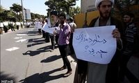 عکس: اعتراض از فرودگاه تا نمازجمعه