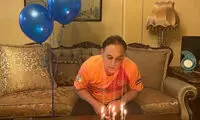 جشن تولد خلوت مربی استقلال با لباس بارسا