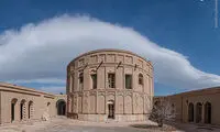 قلعه تاریخی که پناهگاه حیوانات شده است