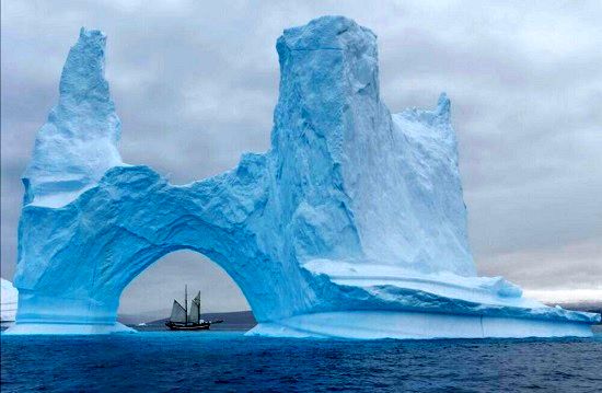 یخچال‌ شناور گرینلند در عکس روز نشنال‌جئوگرافیک
