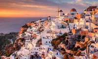 مناظر زیبای دهکده اویا در یونان