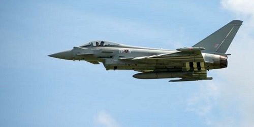 تقابل جنگنده‌های «تایفون»‌ با بمب‌افکن‌های روسیه