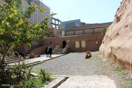 عکس: گشتی در موزه عصر آهن تبریز