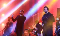 تابوت در کنسرت ماکان‌بند؛ آفتابه و لگن هفت‌دست!