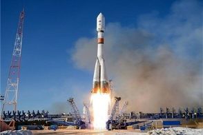 مجری صداوسیما صحبت درباره هزینه پرتاب ماهواره‌ را قطع کرد