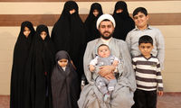 طلبه ۳۷ساله‌، صاحب پرجمعیت‌ترین خانواده ایرانی