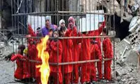 داعش 19 دختر را در قفس آتش زد