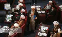 احوالپرسی روحانی و رئیسی در مجلس خبرگان