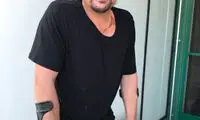 نخستین عکس از مجری «تخت گاز» پس از تصادف