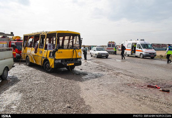 عکس: واژگونی خودرو حامل زائران خارجی