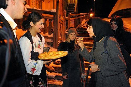 لیلا حاتمی وارد صربستان شد + عکس