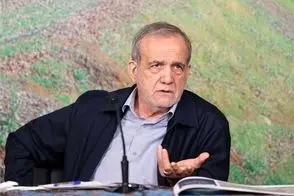 حضور پزشکیان در جمع عزاداران در تبریز