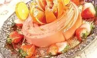کرم ژلاتینی با پرتقال و توت فرنگی